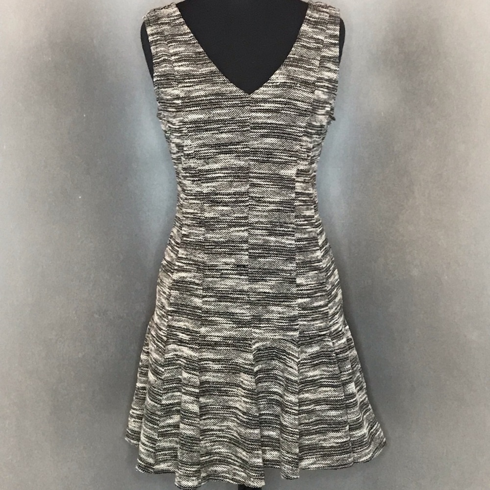 Banana Republic Knit Shift Dress - Size 10 Petite